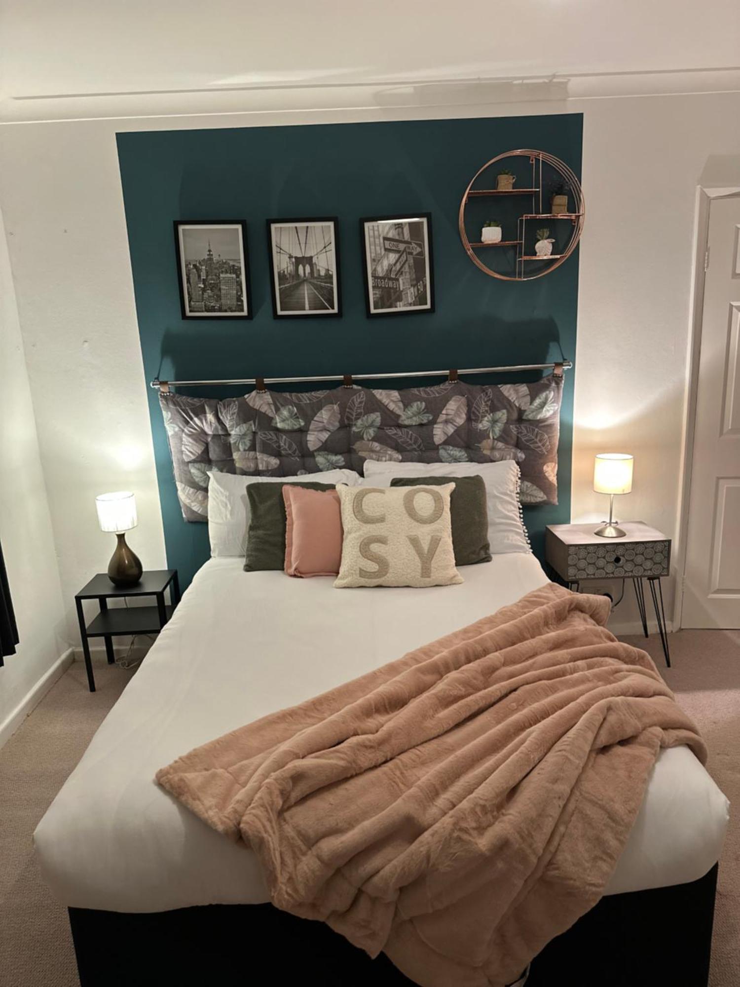 Spacious 4 Bed Home Near Nec, Jlr & Airport Parking For 3 Cars Ideal For Contractors! Солихъл Екстериор снимка