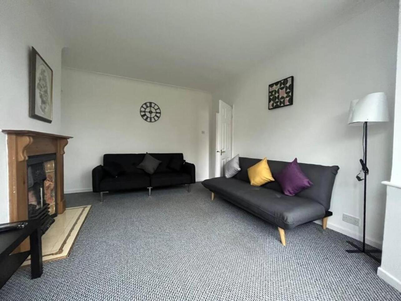 Spacious 4 Bed Home Near Nec, Jlr & Airport Parking For 3 Cars Ideal For Contractors! Солихъл Екстериор снимка